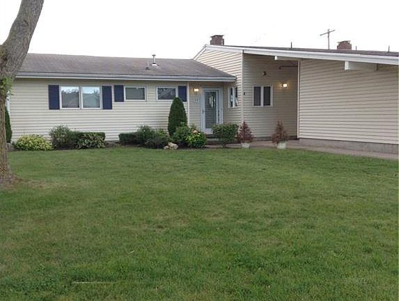 2nd image of 55 Steele Cir