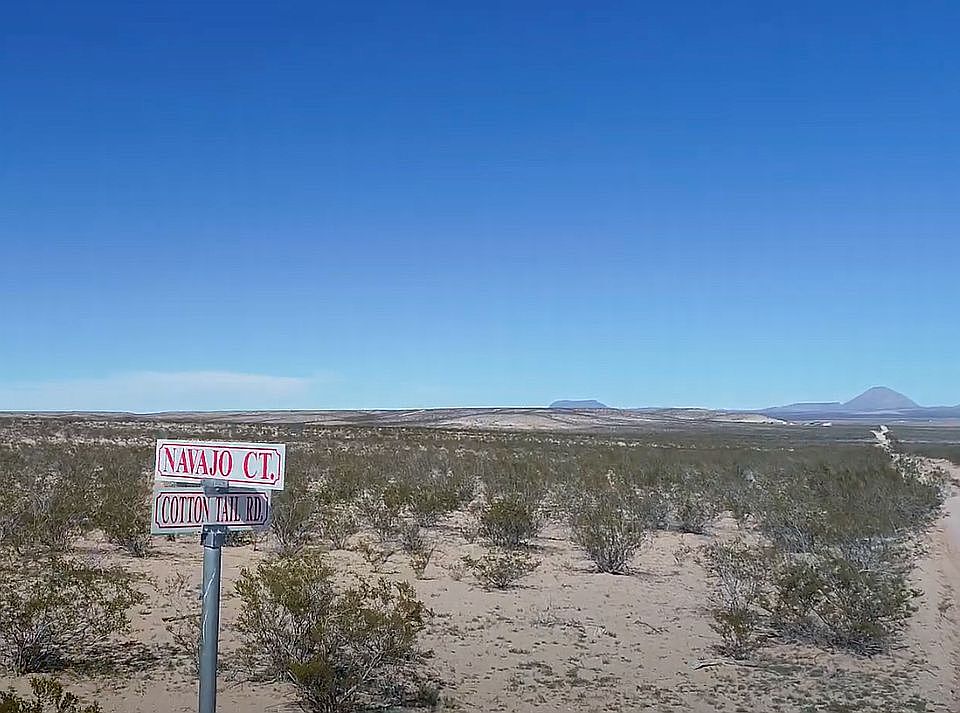 2nd image of Navajo Ct