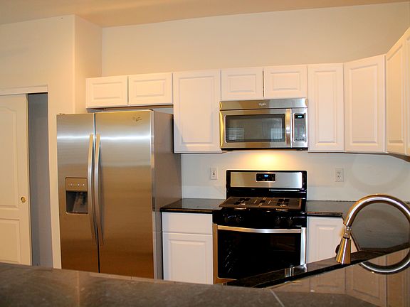 5th image of 3509 Hazelnut Pine Pl Suite 2