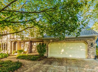 1843 River Ridge Cir, Naperville, IL 60565