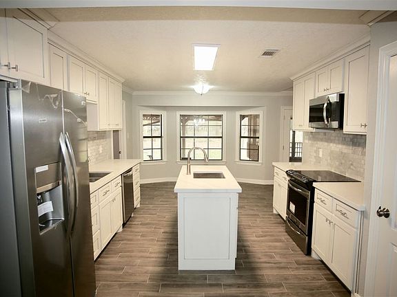 4th image of 7135 Carroll Ln