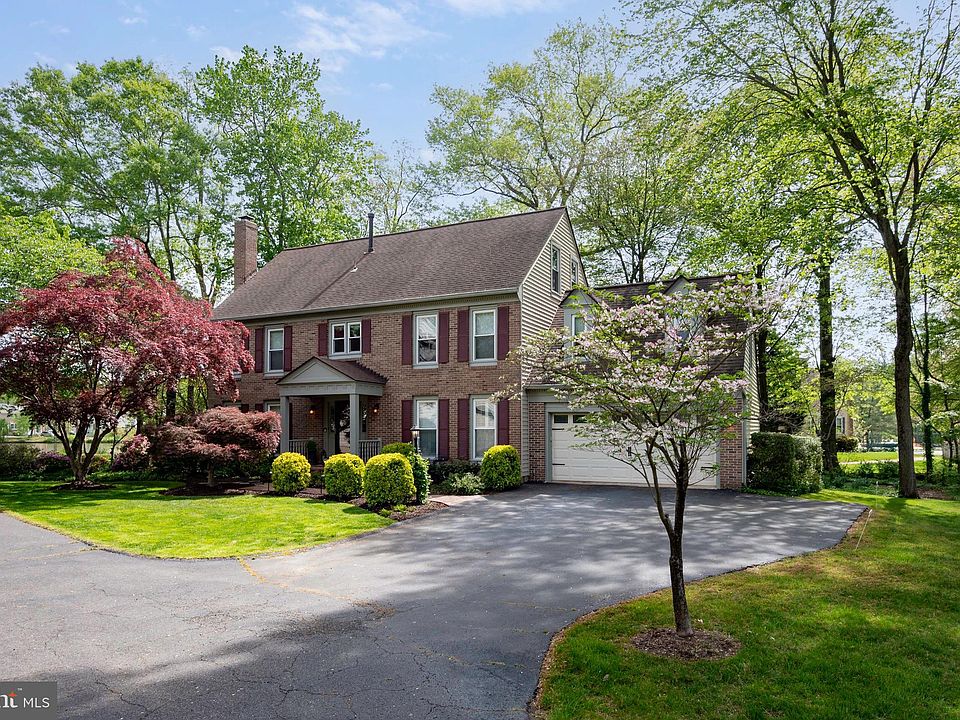 1st image of 7228 Devereux Ct