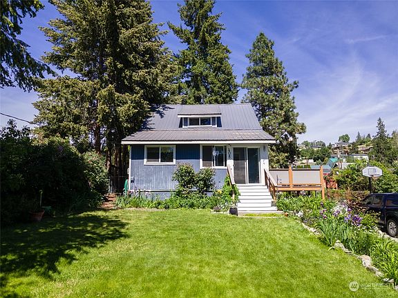 3rd image of 408 Boetzkes Avenue