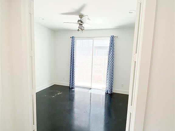 5th image of 1234 Hyde Ct