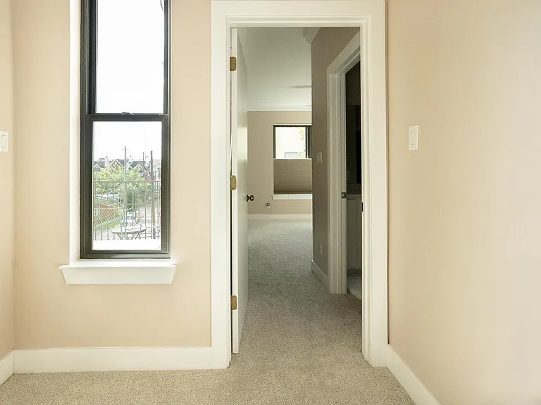 2301 Crawford St — Photo 18