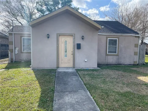 9222 Palmetto St, New Orleans, LA 70118