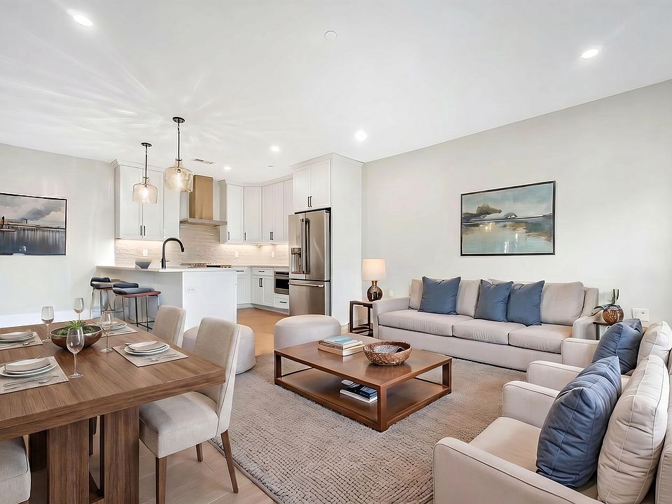 1st image of 62 Foundry St #504