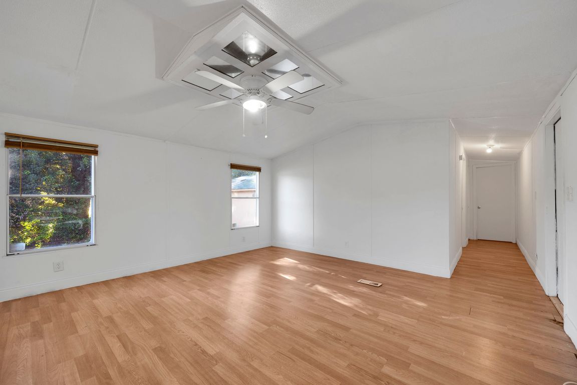 next background image