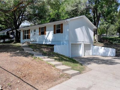 2411 Blackwell Rd, Saint Joseph, MO, 64505