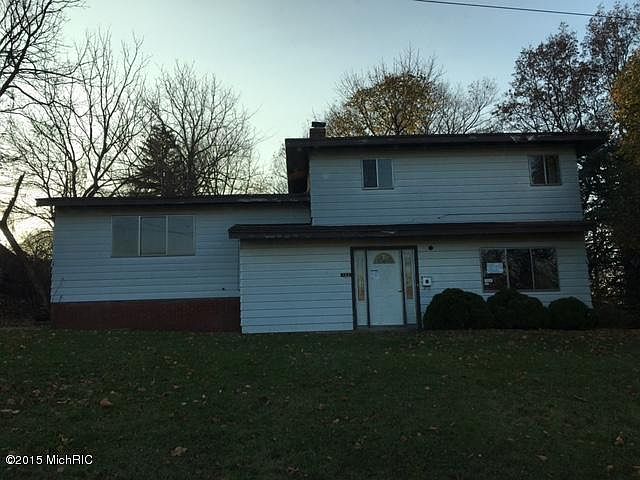1st image of 955 Union Ave NE