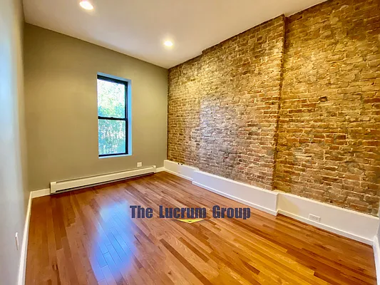 Rented by Lucrum Group | media 8