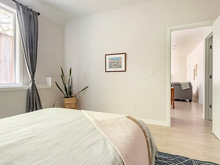 5201 NE 14th Pl #B — Photo 14