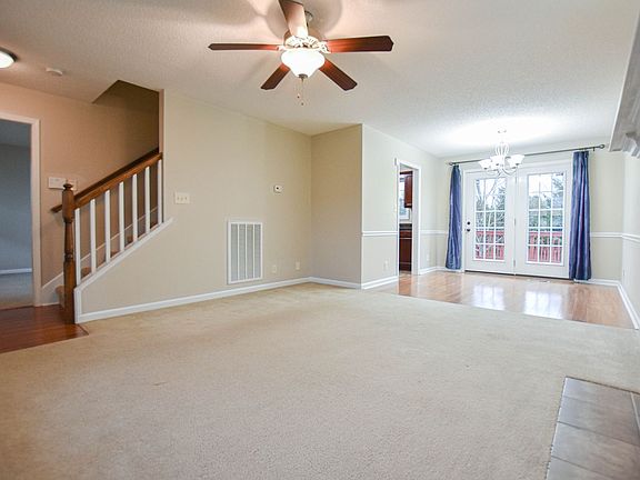 4th image of 3414 Bradfield Dr