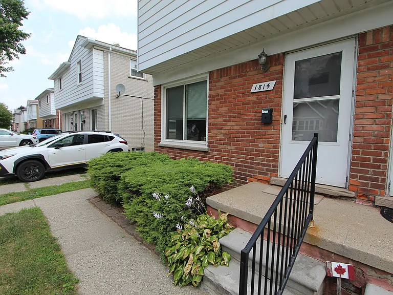 1814 N Center St #1814 — Photo 3