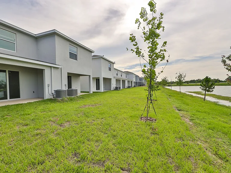 233 Mangrove Shade Cir — Photo 38