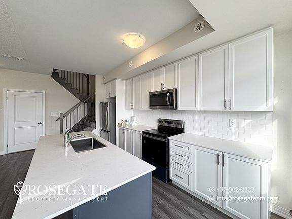 4th image of 1581 Rose Way #121