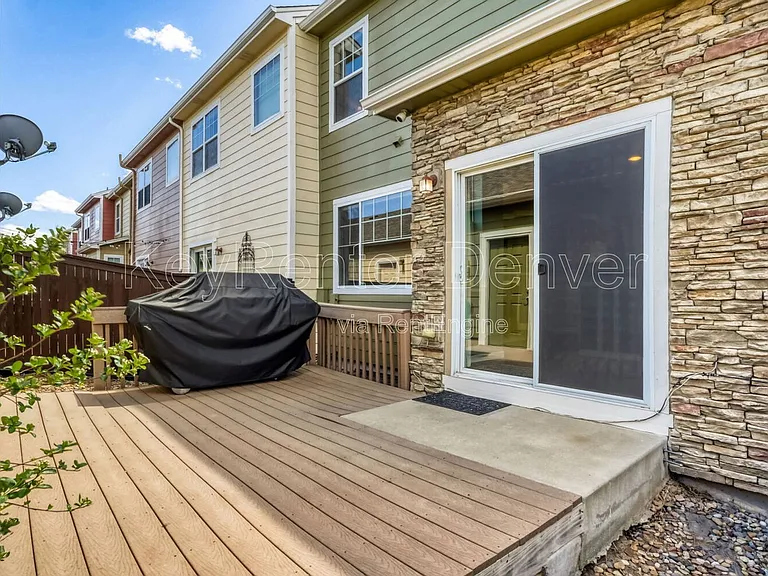 22706 E Ottawa Pl — Photo 16