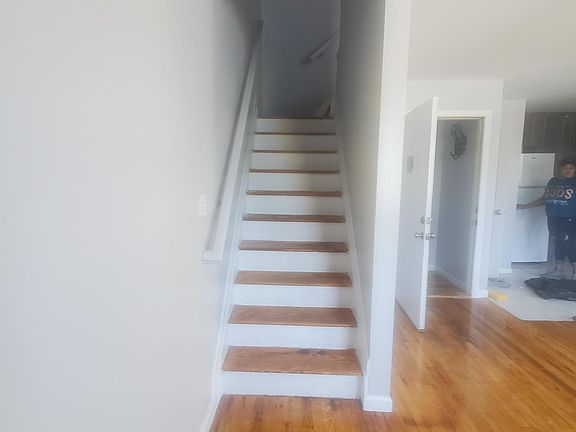 2nd image of 177 Beach 26th St #2