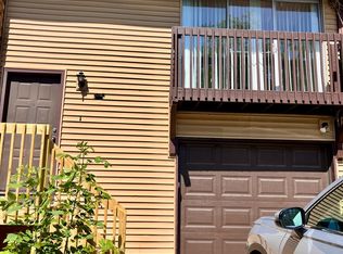 337 Ottawa Dr, Bolingbrook, IL 60440