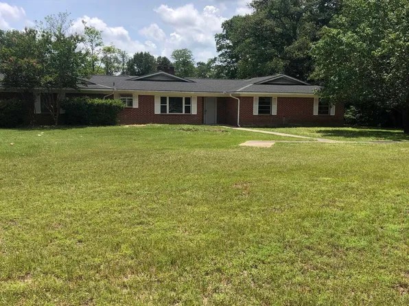 347 County Road 1100, Daingerfield, TX 75638