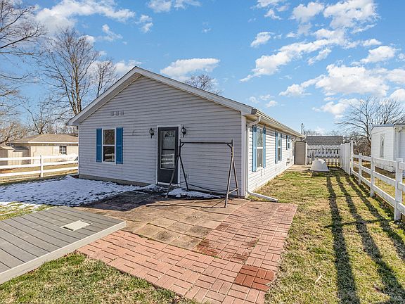 4th image of 10 Richland Ct