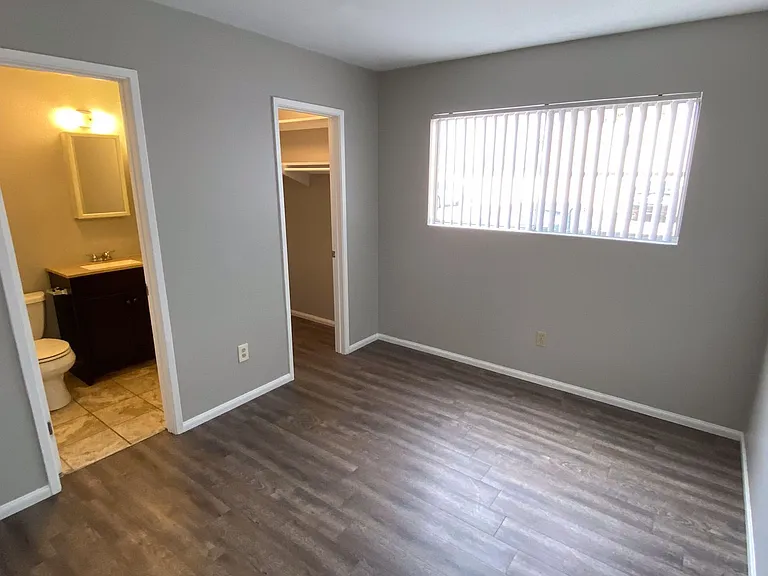 798 McClure St. — Photo 12