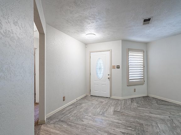 3rd image of 11 Rabb Ct