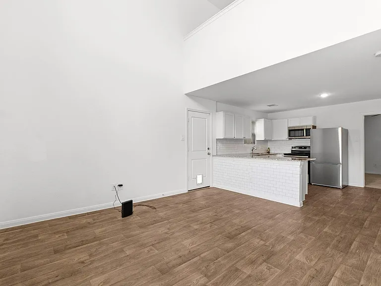 16367 Jasmine Marie Pl — Photo 4