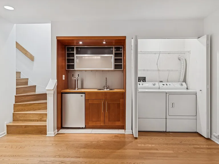 2910 N Commonwealth Ave #3 — Photo 25