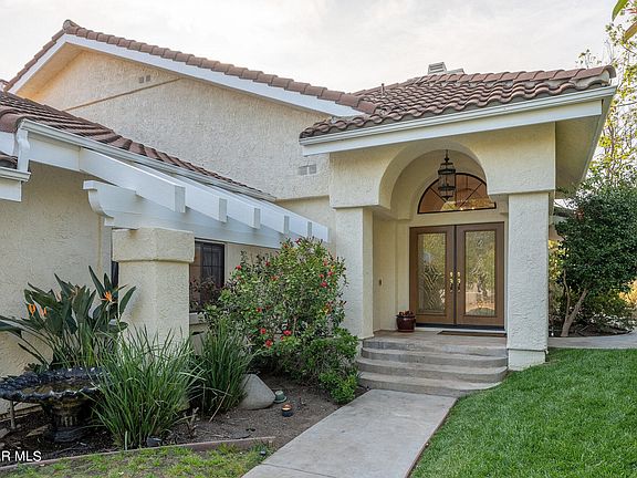 3rd image of 591 Camino De Celeste