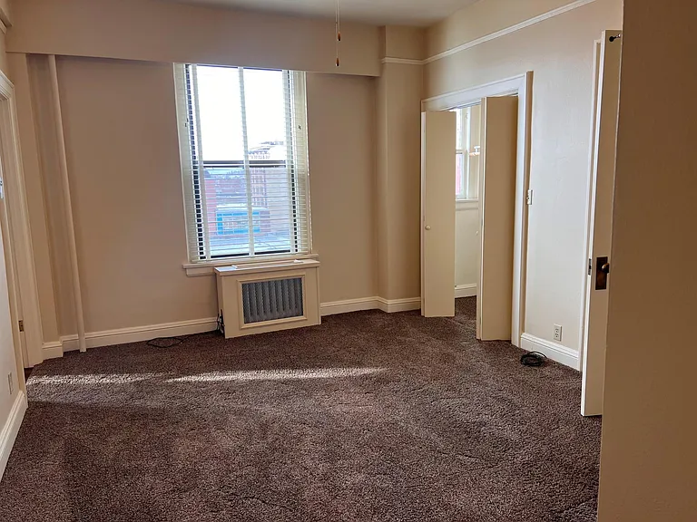 100 E Broadway St #713 — Photo 6
