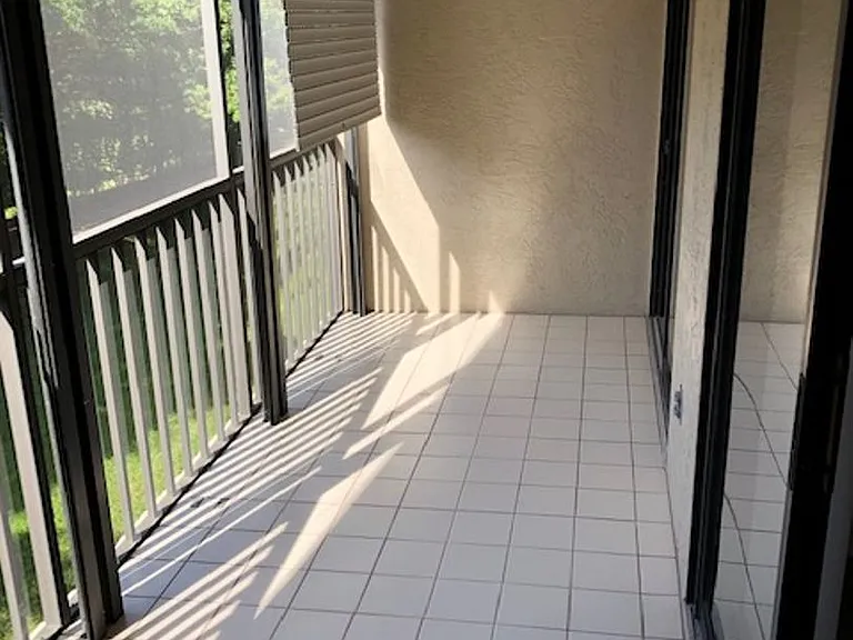 9648 Windsor Gardens Ln #202 — Photo 14