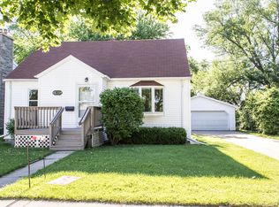 109 Edward St, Combined Locks, WI 54113
