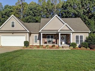 160 Pleasant Dr #25, Statesville, NC 28677