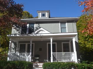 32 Riverdale Rd, Wellesley, MA 02481