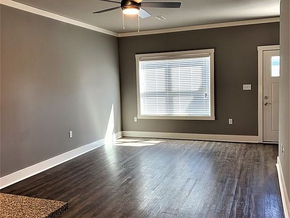 2nd image of 2940 Highway 31 W APT B103