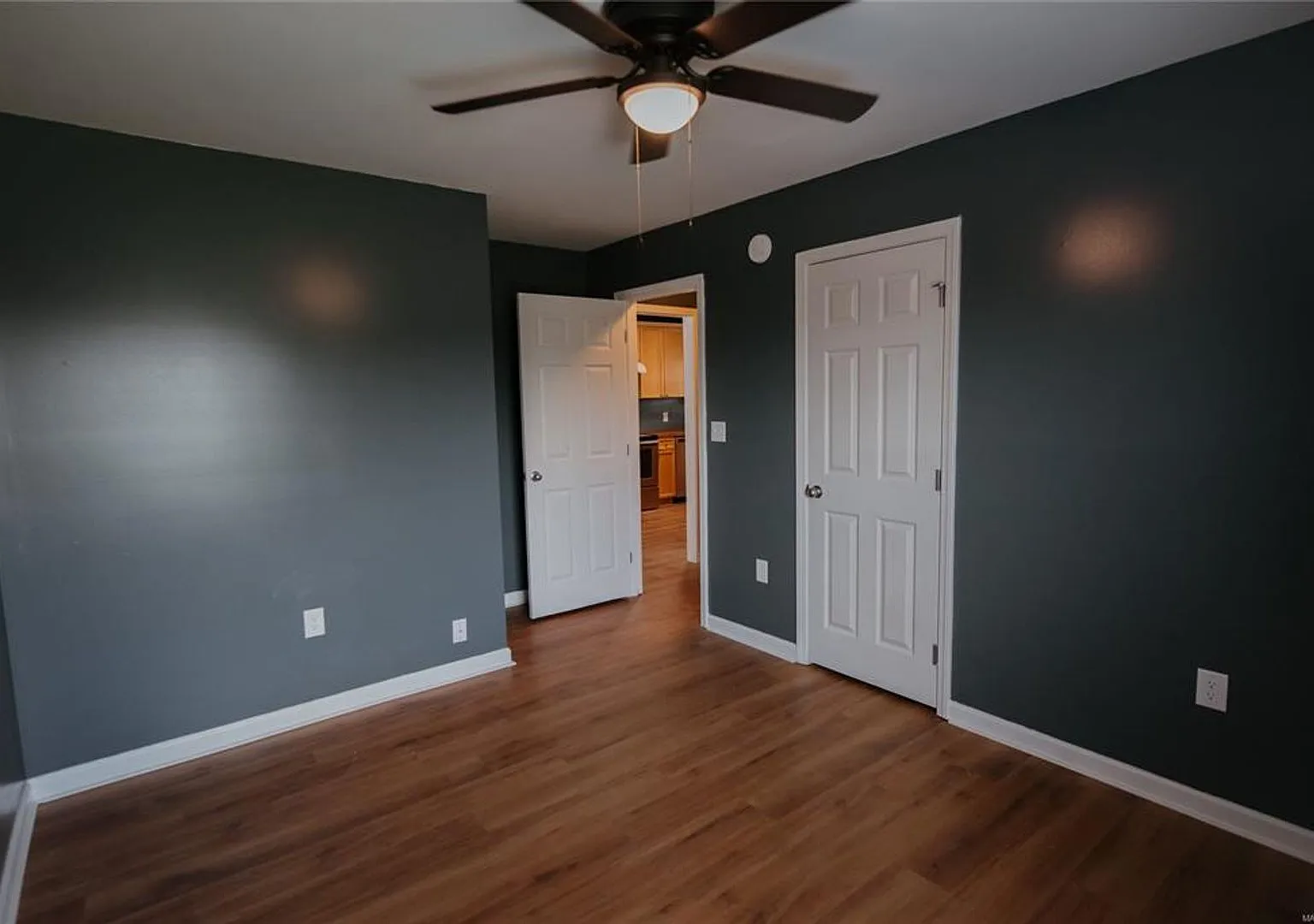 3 bed, 2.0 bath, 1291 sqft, $1,595 — Photo 4