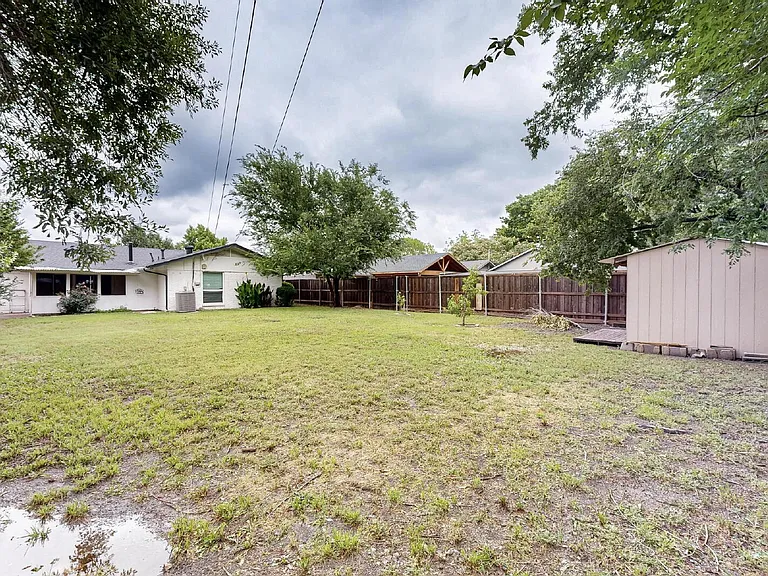 3264 Northaven Rd — Photo 33