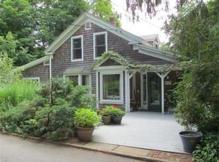 517 Pine St, Amherst, MA 01002