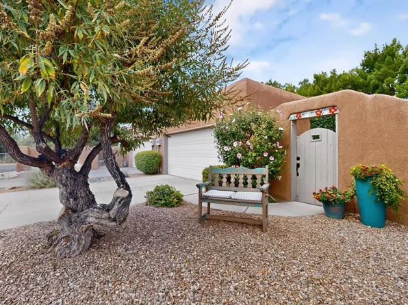 6603 Las Casitas Ct NW, Los Ranchos De Albuquerque, NM 87107