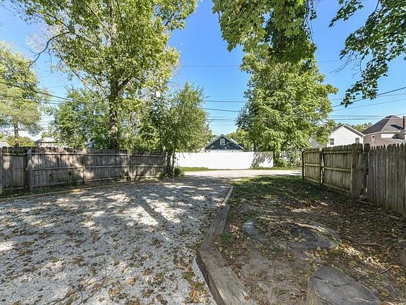 3rd image of 45 N Sherman Dr