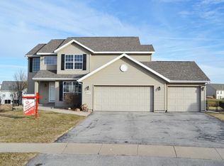 3015 Roseberry Ct, Marion, IA 52302