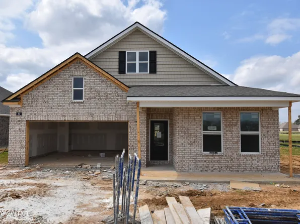 82 Gateway Dr, Jackson, TN 38305