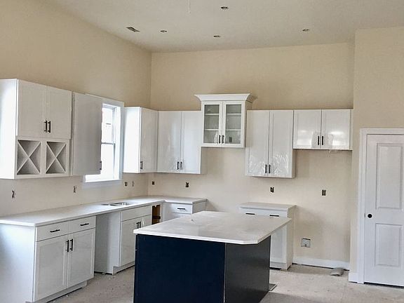 4th image of 1206 N 30th St #2