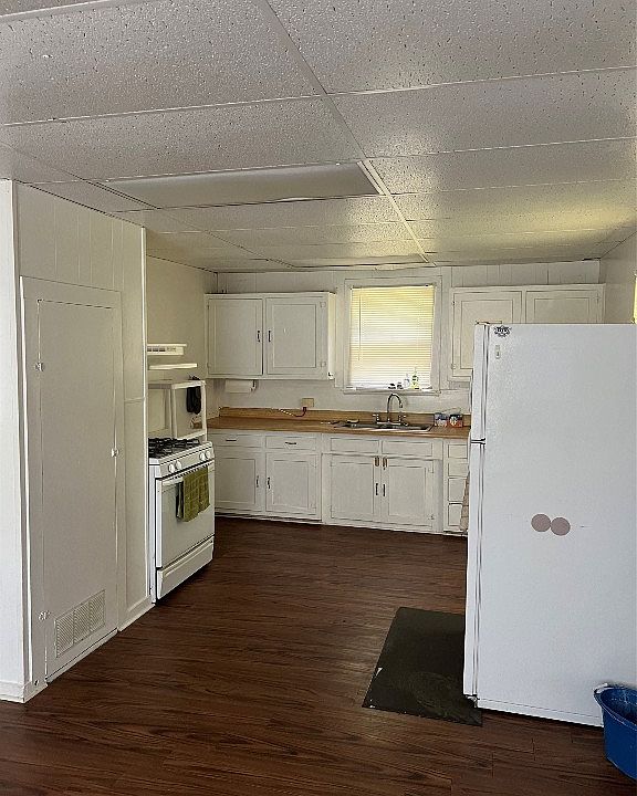 317 N Elm St, Muenster, TX 76252 Zillow