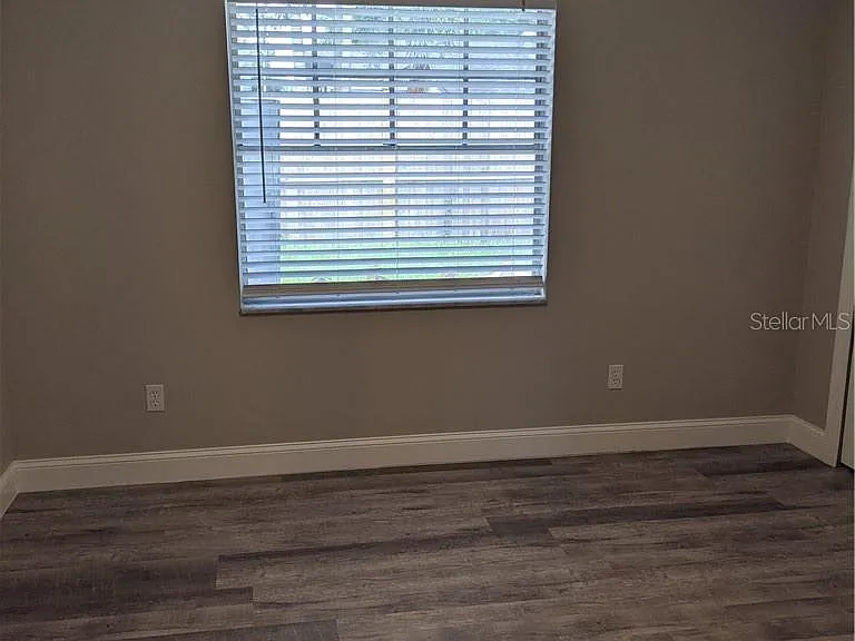 1512 E Harding St — Photo 11