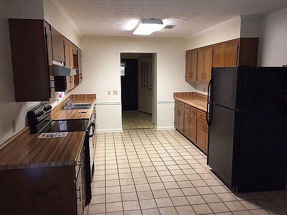 5th image of 106 Hilldale Cir