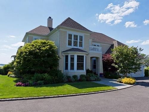 1st image of 34 Pembroke Dr