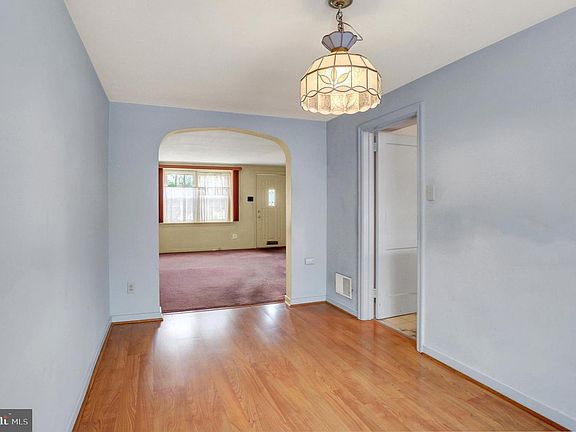 5th image of 2473 Berryhill St