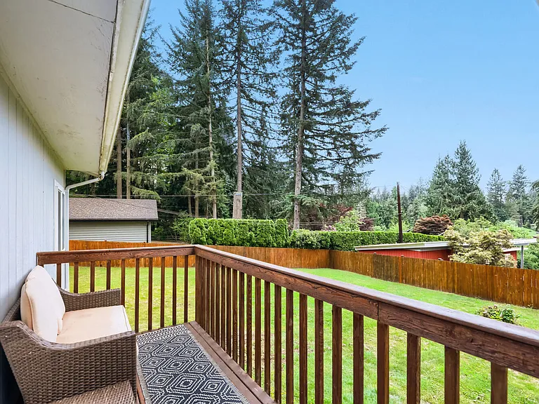 23332 E Echo Lake Rd — Photo 17